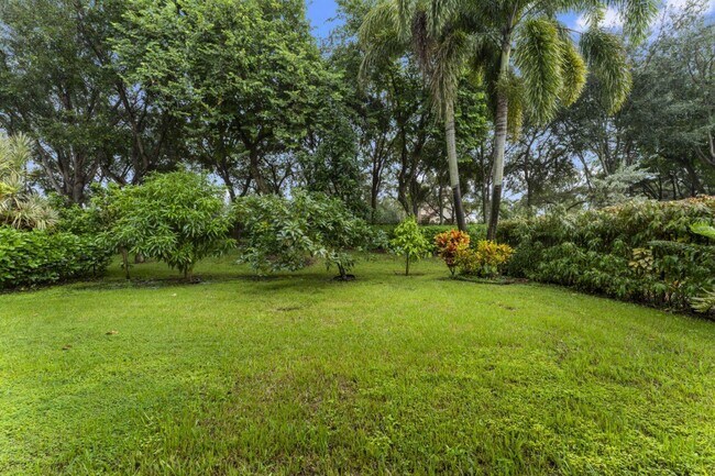 Building Photo - 8492 Breezy Oak Way