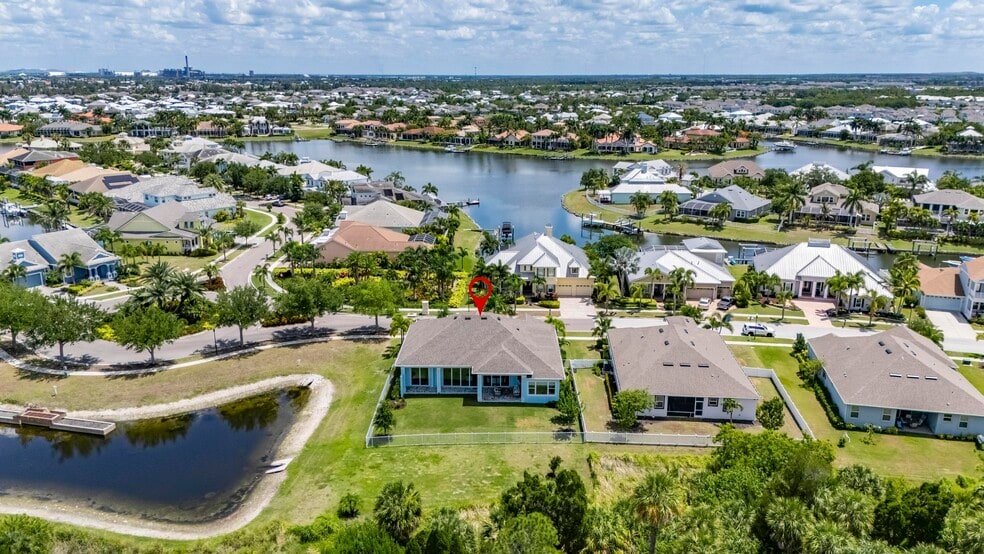 Building Photo - 638 Manns Harbor Dr