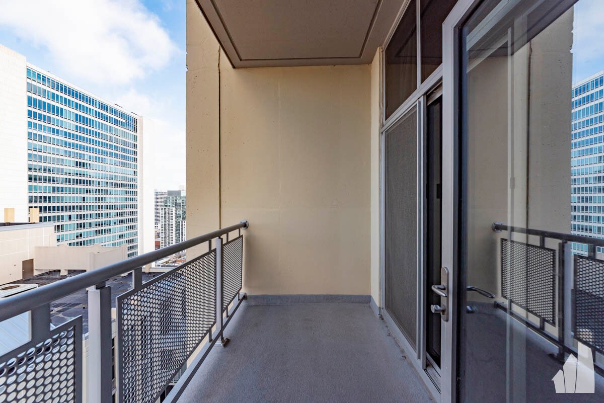 Building Photo - 700 N Larrabee St