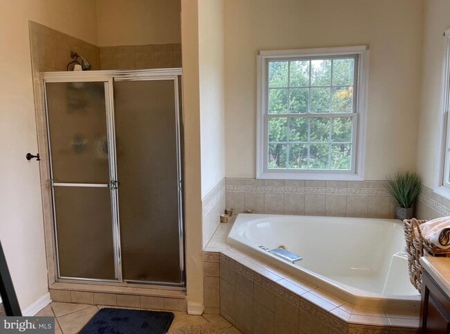 Building Photo - 204 Bohemia Mill Pond Dr