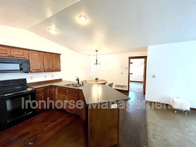 Building Photo - 103 Covey Ct
