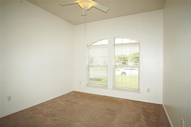 Building Photo - 506 White Swan Dr