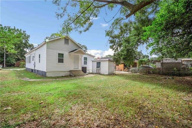 Building Photo - 354 S Dearborn St