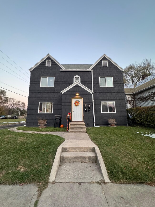 Building Photo - 542 N Scott St