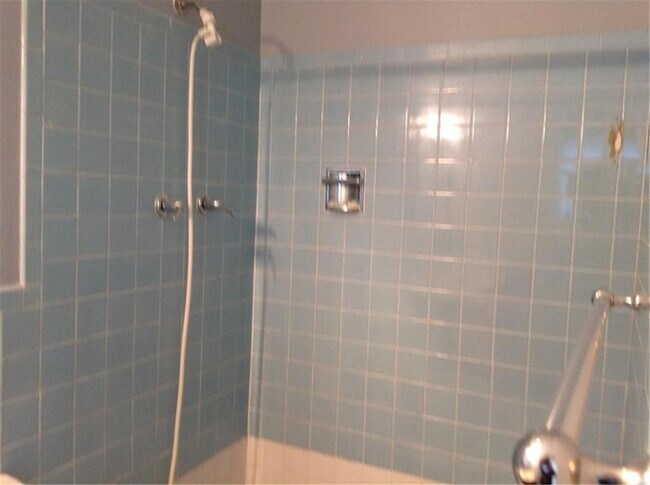 Building Photo - 5801 Rosalie Ct