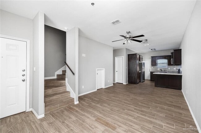 Building Photo - 7 Humming Bird Ct