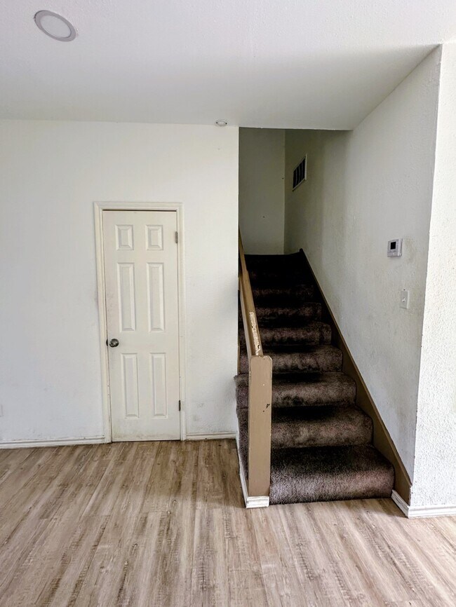 Building Photo - 12400 Brookglade Cir