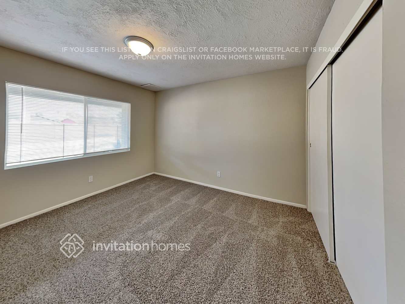 Building Photo - 5142 W Echo Ln