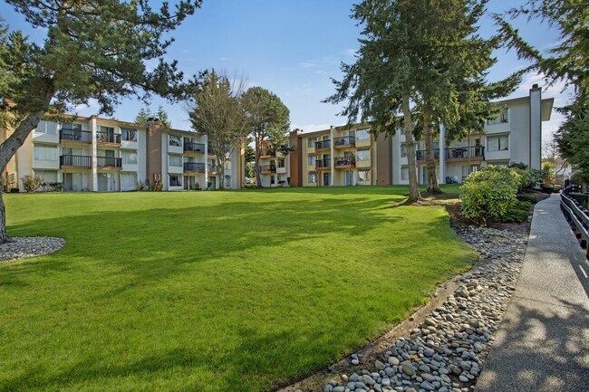 Building Photo - Soundview