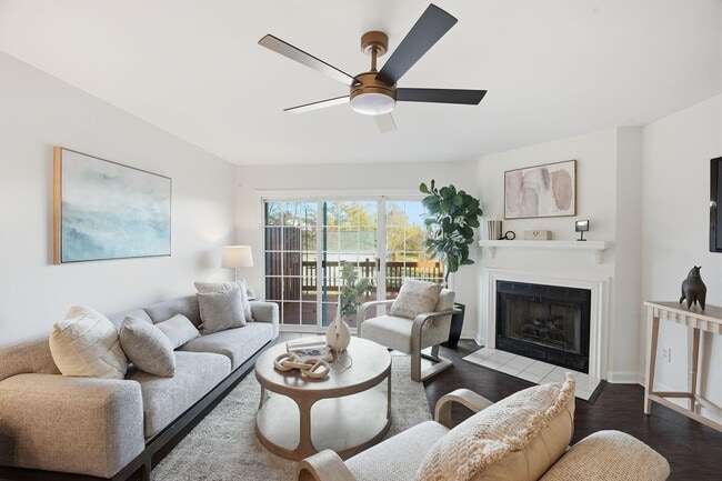 Building Photo - 5516 Baneberry Ave