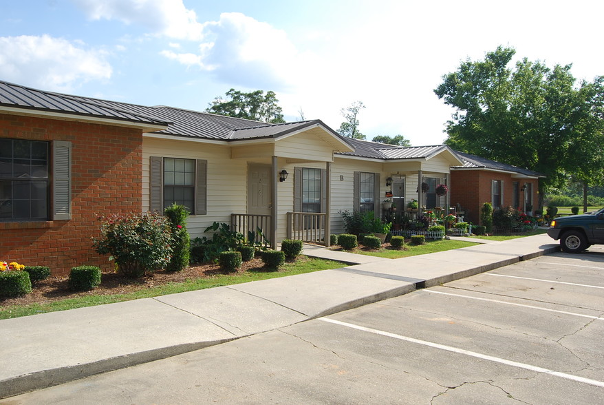 Building Photo - Camellia Village