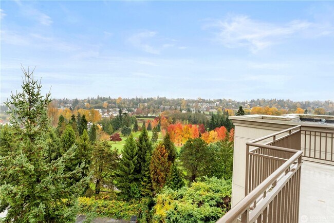 Building Photo - 3221 SW Avalon Way