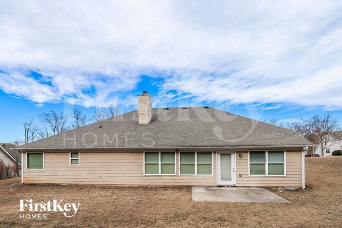 Building Photo - 6256 Cove Creek Dr