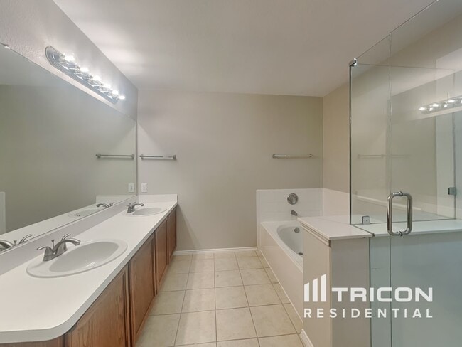 Building Photo - 1401 Horseshoe Bend Ct