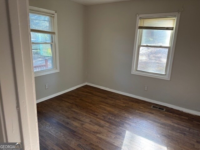 Building Photo - 540 Roosevelt St