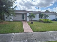 Building Photo - 8980 SW 44th St
