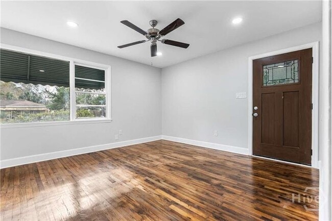 Building Photo - 2102 Auburn St