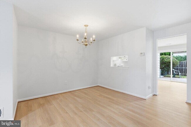 Building Photo - 8013 Dayspring Ct
