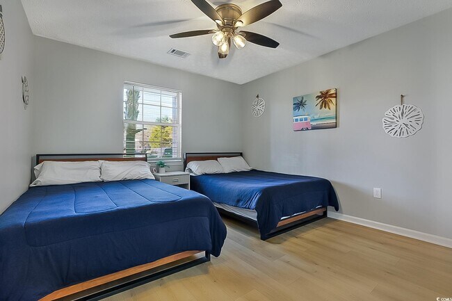 Building Photo - 510 White River Dr