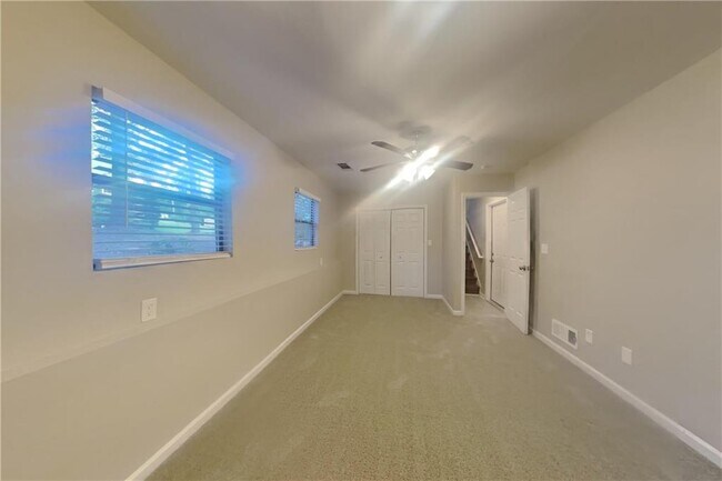 Building Photo - 2742 Bentwood Dr