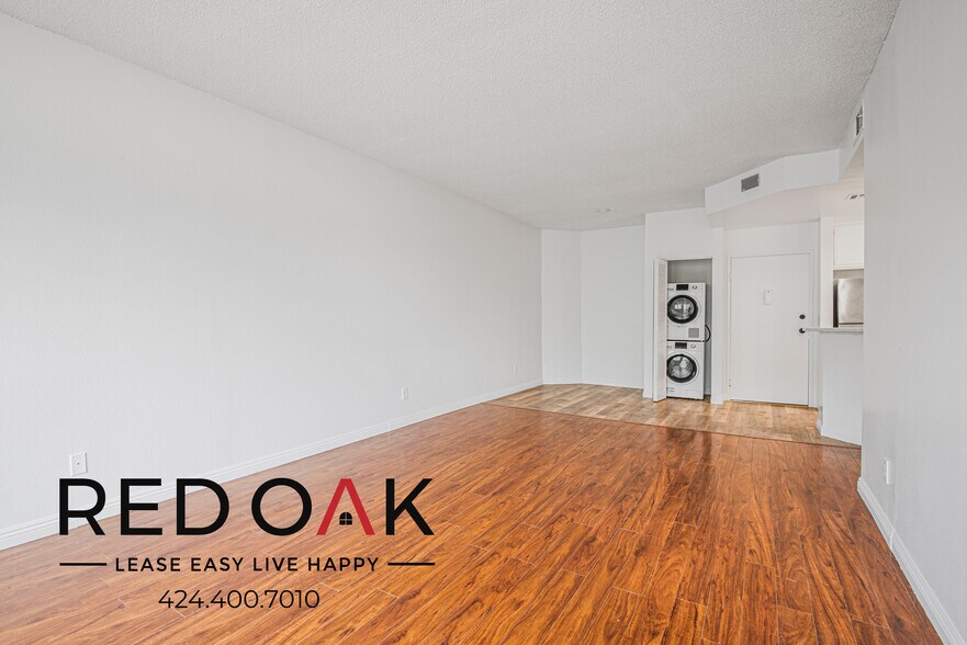 Building Photo - 4320 S Centinela Ave