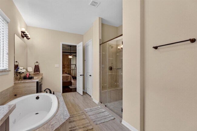 Building Photo - 25238 Birchwood Springs Ave