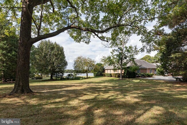 Building Photo - 9338 Bantry Rd