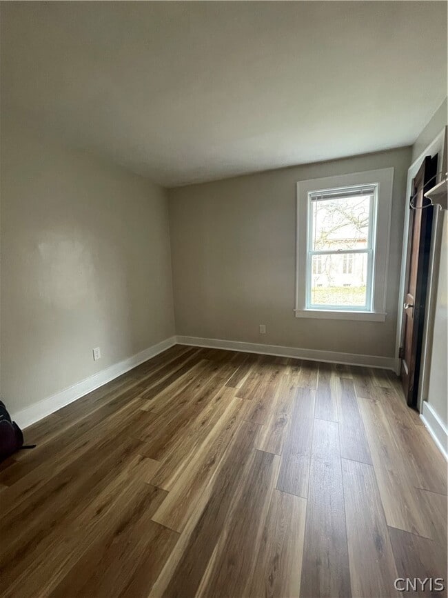 Building Photo - 60 Oswego St