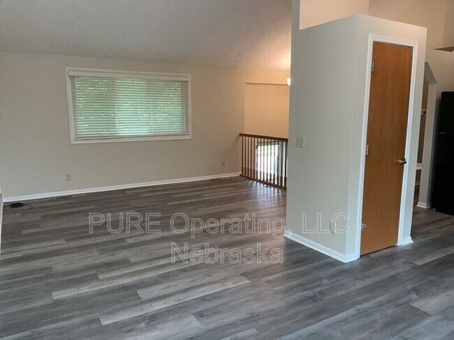 Building Photo - 6408 N 79th Ave