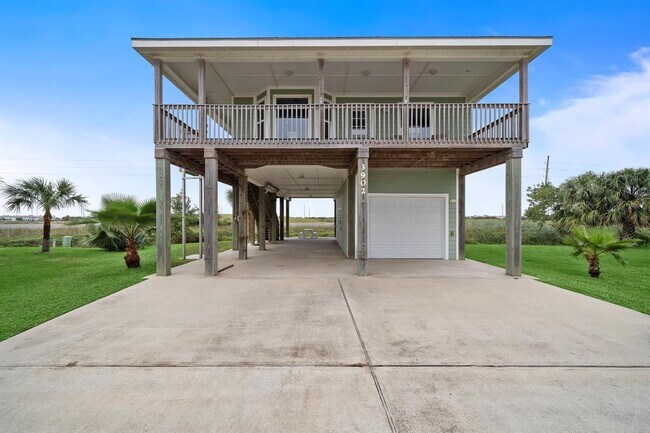 Primary Photo - 3902 Pirates Beach Blvd Ct
