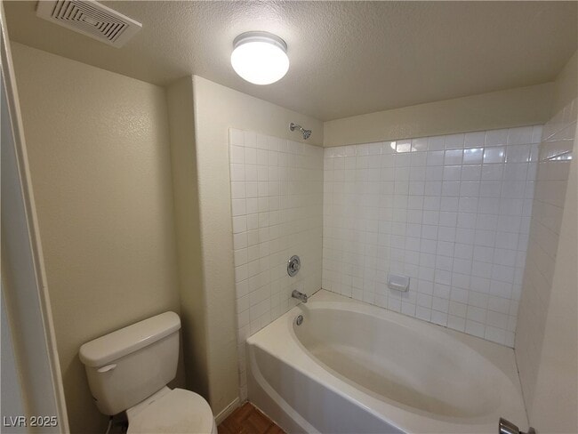 Building Photo - 3125 N Buffalo Dr