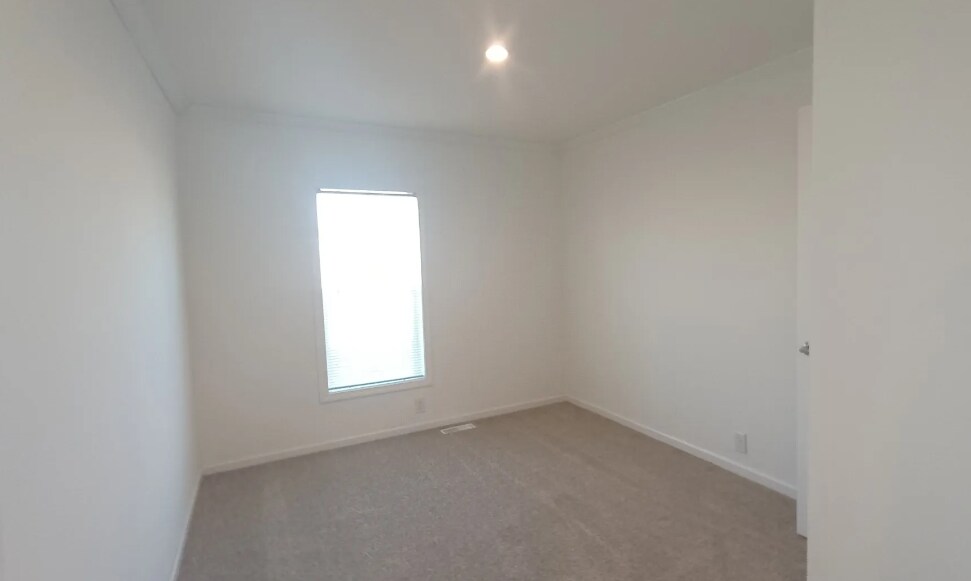 Building Photo - 57185 Carriage Ln