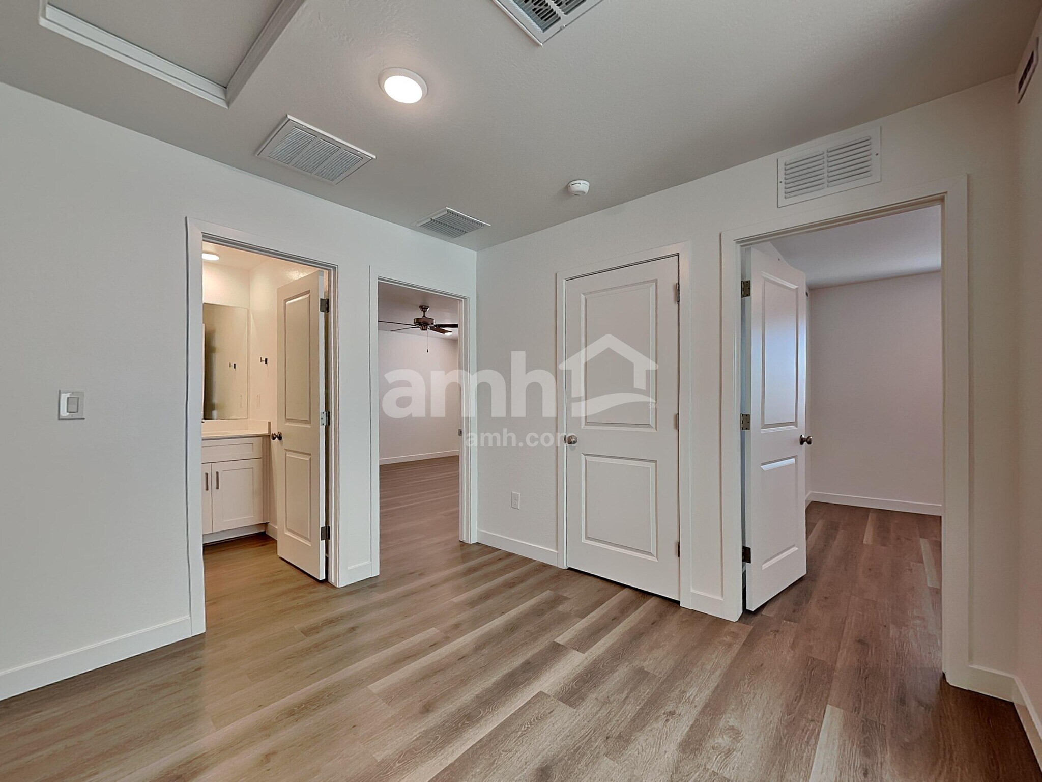 Building Photo - 9745 W Luxton Ln