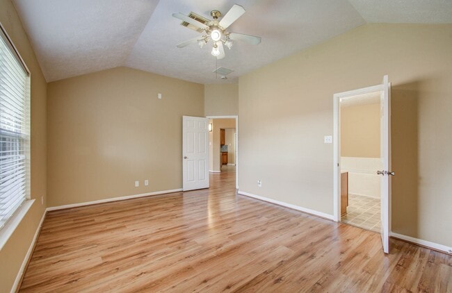 Building Photo - 5010 Brower Crest Dr