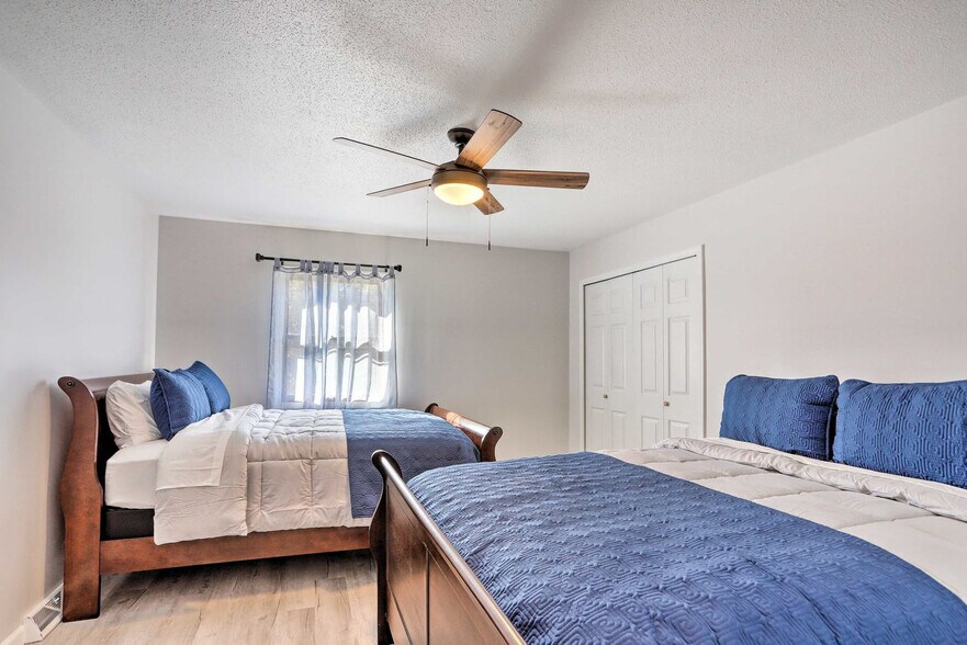 Building Photo - 6832 Woodmeadow Dr