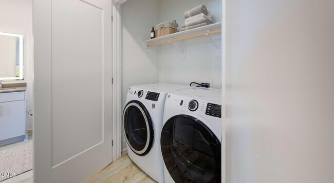 Building Photo - 1020 Hammell Dr