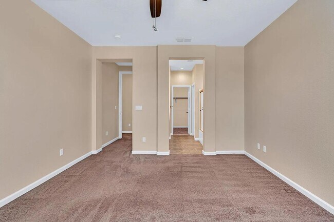 Building Photo - 636 Lamoglia St