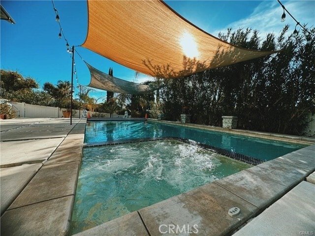 Building Photo - 22867 Cove View St