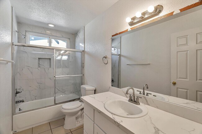 Building Photo - Wow! What a Great Home! Coming Soon!