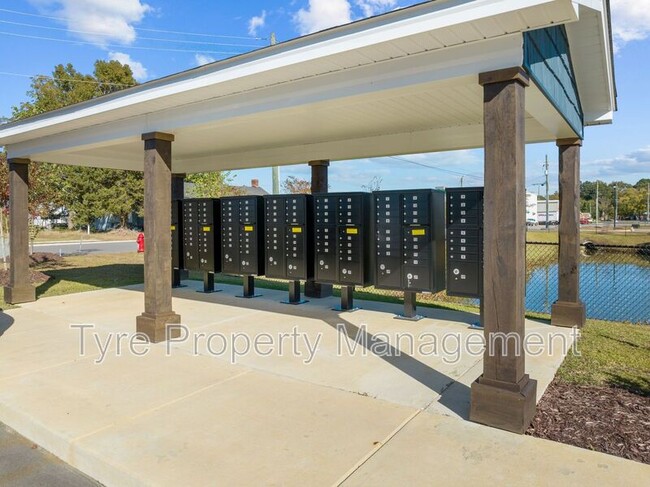 Building Photo - 2610-D Gazebo Way