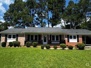 Building Photo - Updated 4 Bedroom Ranch in Established Nei...