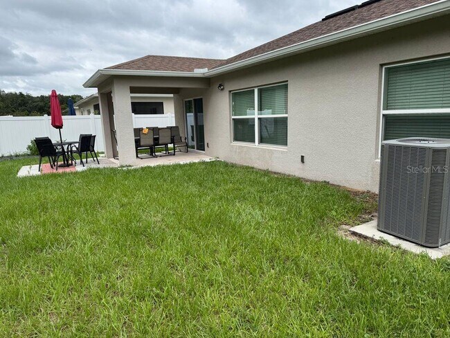 Building Photo - 14410 Hidden Ct