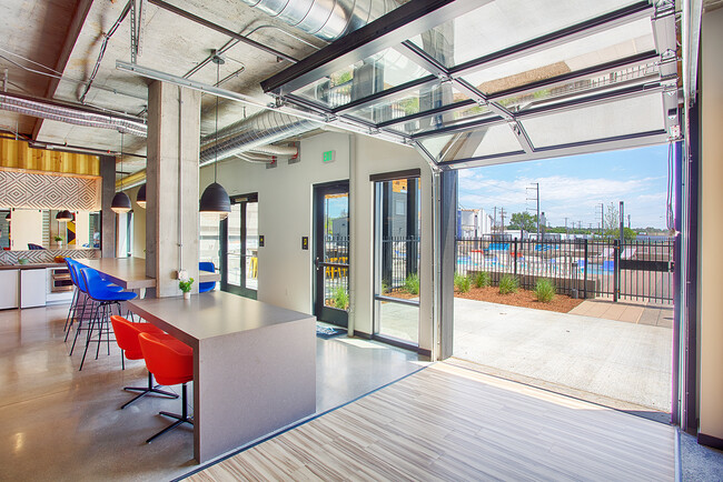 Building Photo - South Main Station