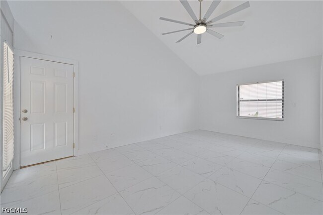 Building Photo - 17337 Phlox Dr
