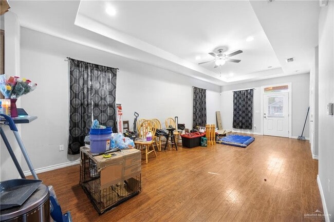 Building Photo - 13 Nannette Ave