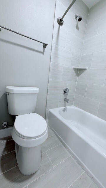 Building Photo - 9707 Richmond Ave.