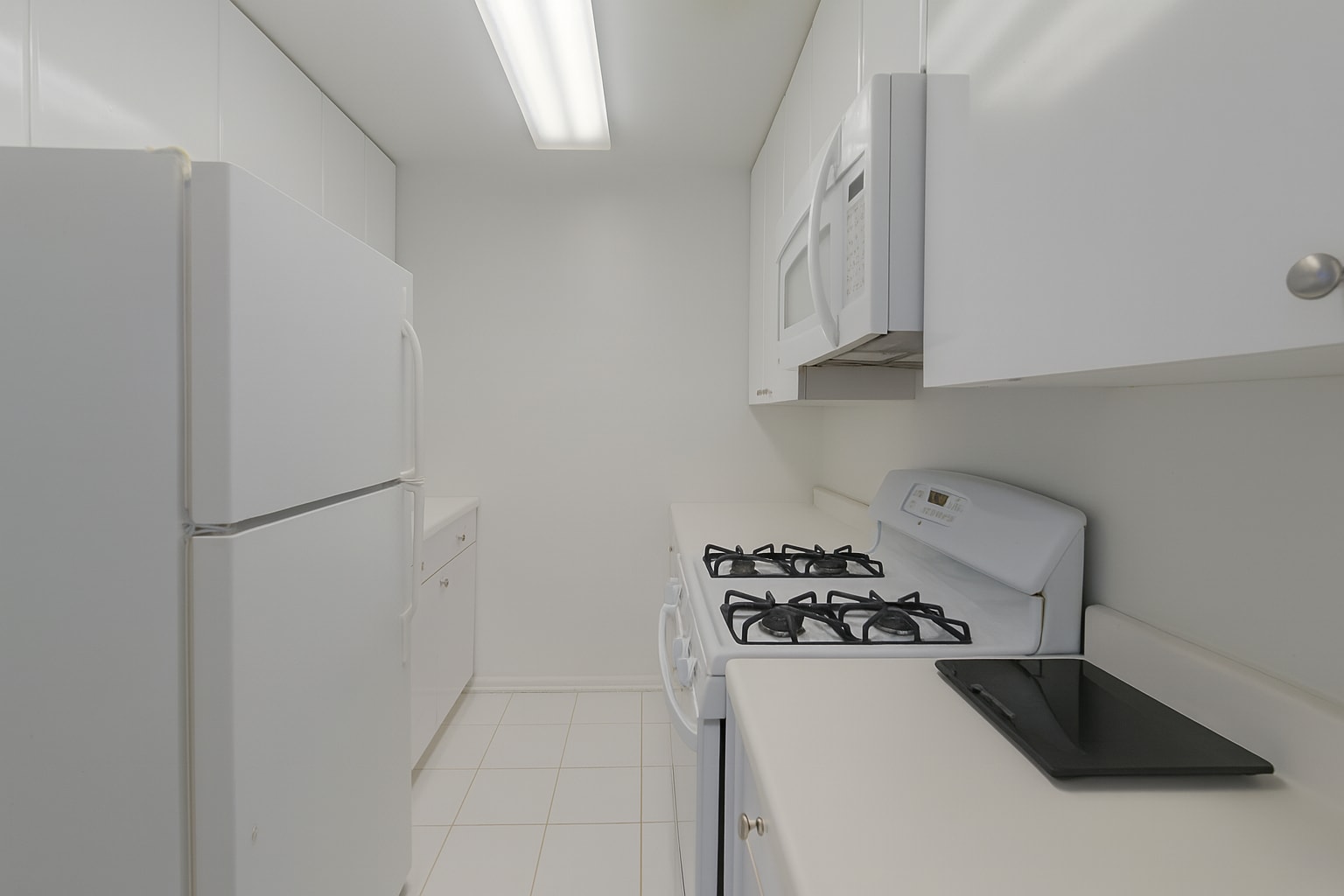Building Photo - 308 E 84th St