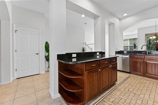 Building Photo - 14055 Waterville Cir