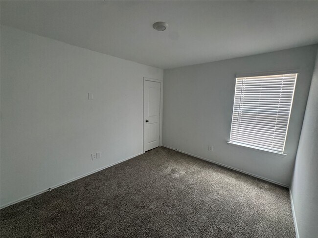 Building Photo - 13912 Acadia Pt Ct