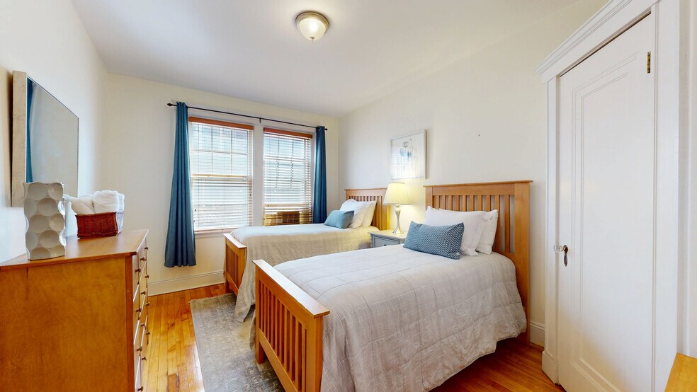 Building Photo - 461 Washington St